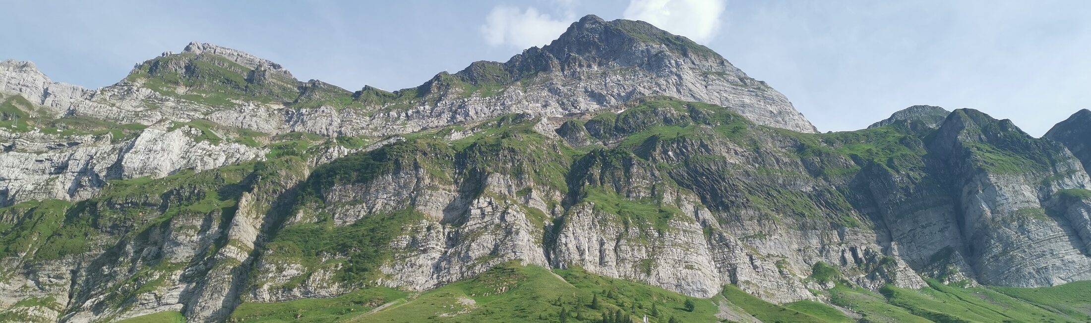 Panorama des Säntis-Massivs (Alpstein) im Appenzellerland